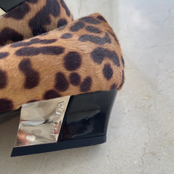 PRADA LEOPARD PRINT PONNY HAIR LEATHER AND PATENT SZ 8 - Picture 2 of 13